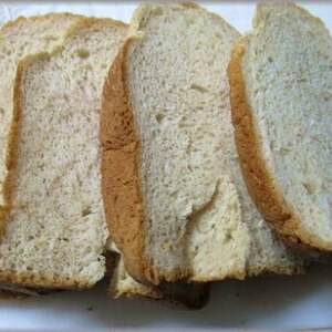 HBで小麦胚芽とゴマの食パン